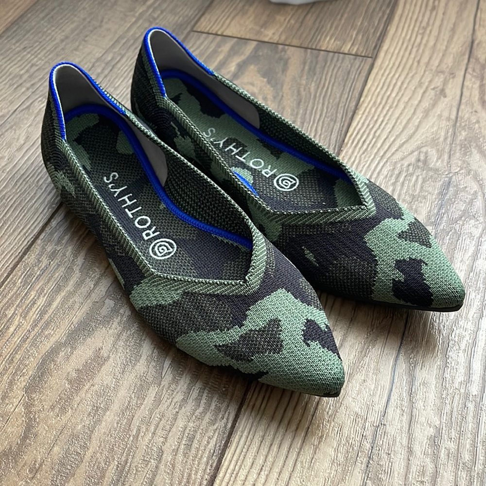Brand New Rothy’s The Point - green camo